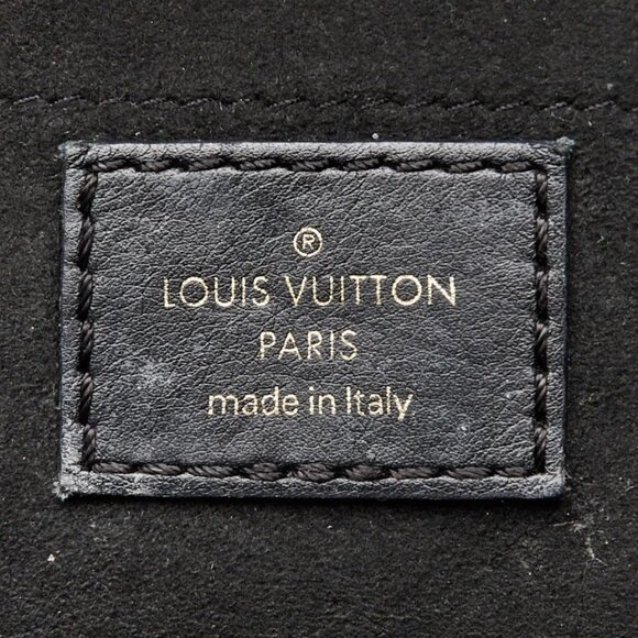 Louis Vuitton Black Quilted Leather New Wave Heart - Picture 10 of 10